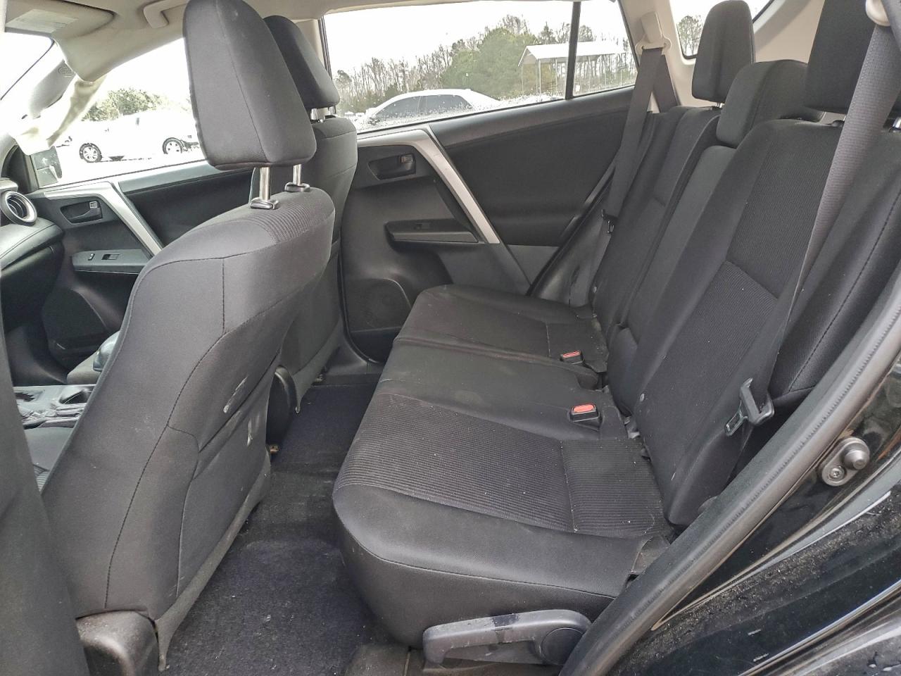 2016 TOYOTA RAV4 LE photo 11