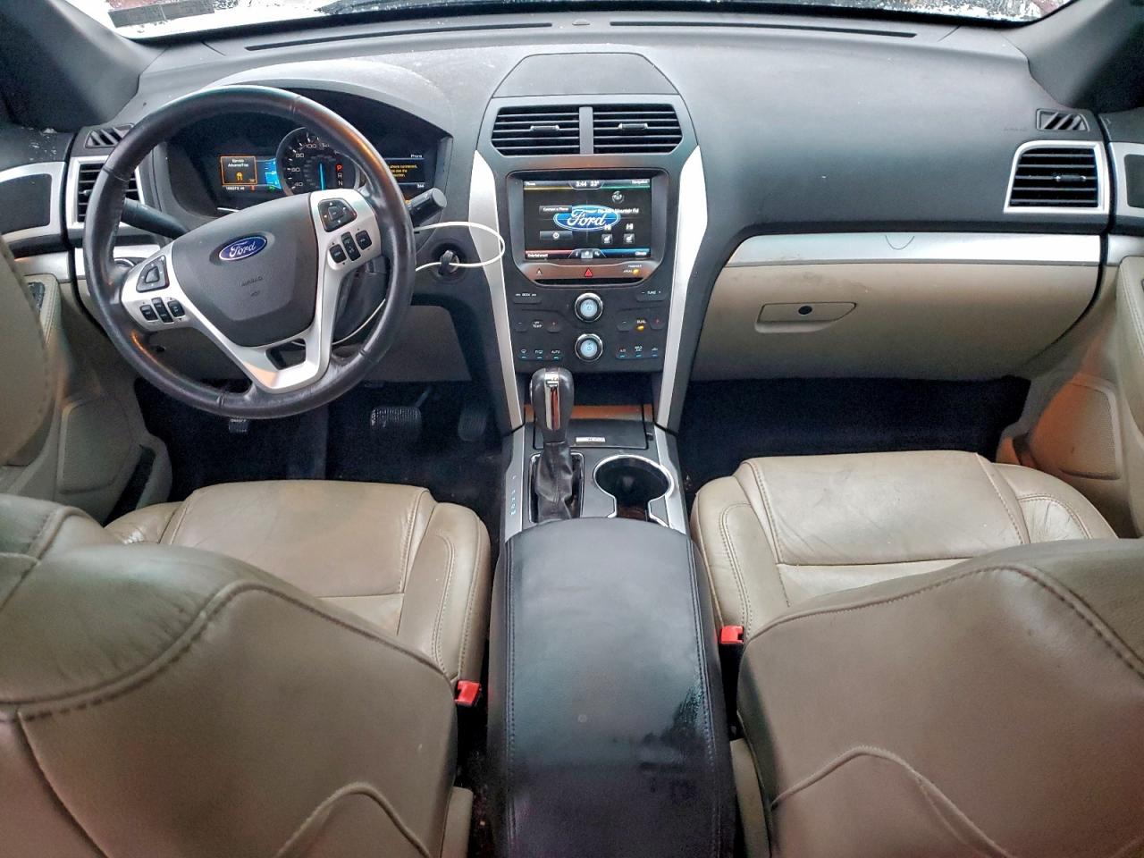 2015 FORD EXPLORER XLT photo 8