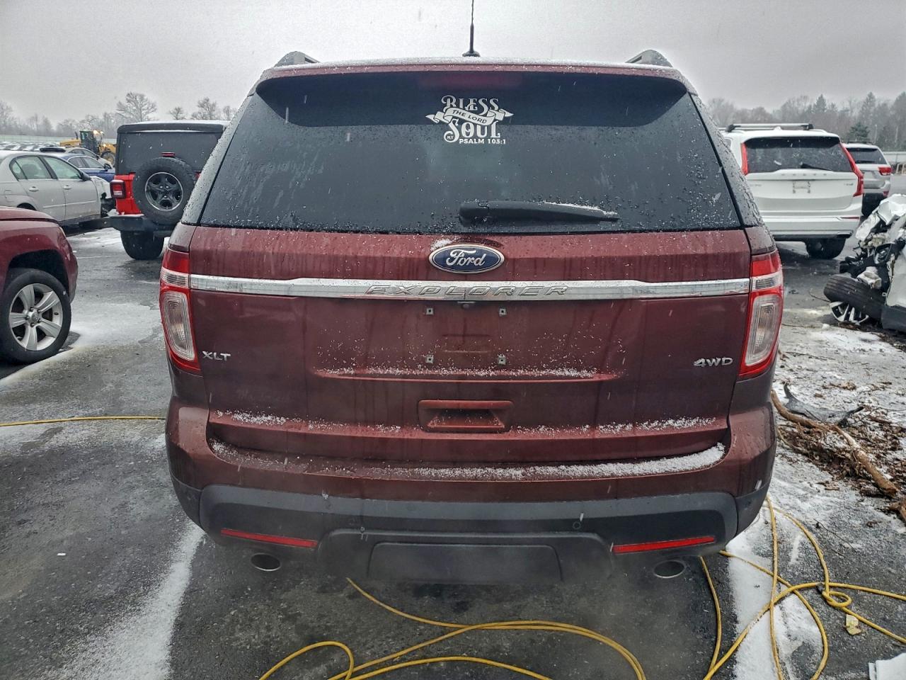 2015 FORD EXPLORER XLT photo 6