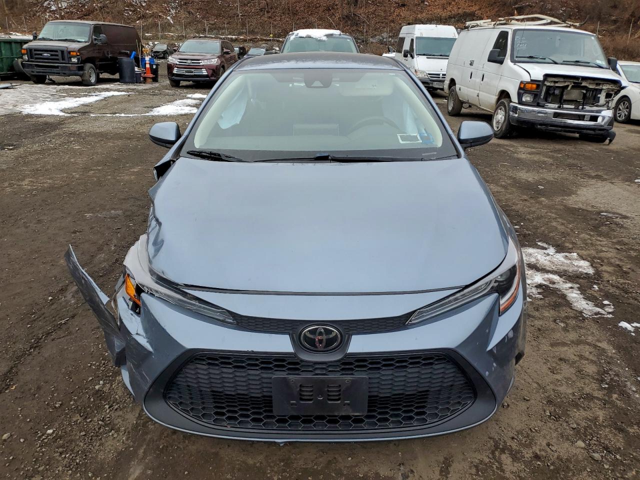 2020 TOYOTA COROLLA LE photo 9