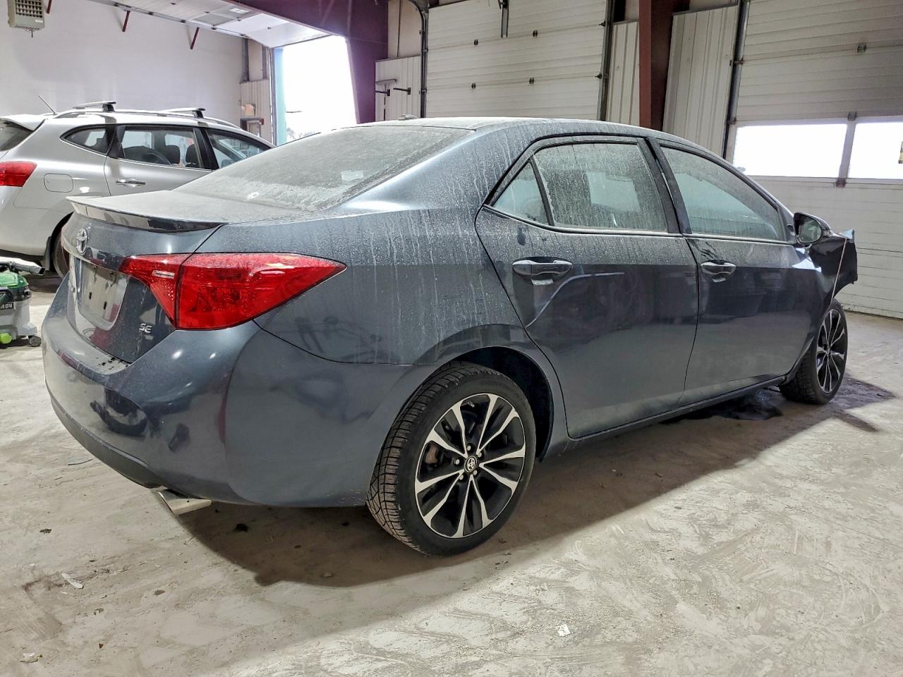 2017 TOYOTA COROLLA L photo 5