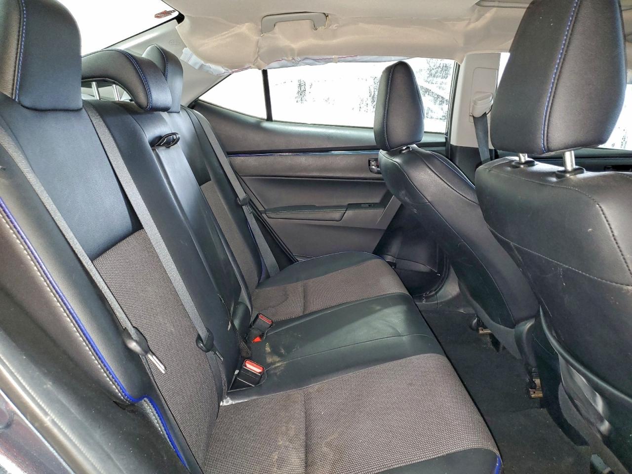 2017 TOYOTA COROLLA L photo 19