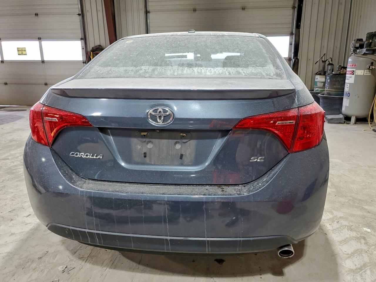 2017 TOYOTA COROLLA L photo 11
