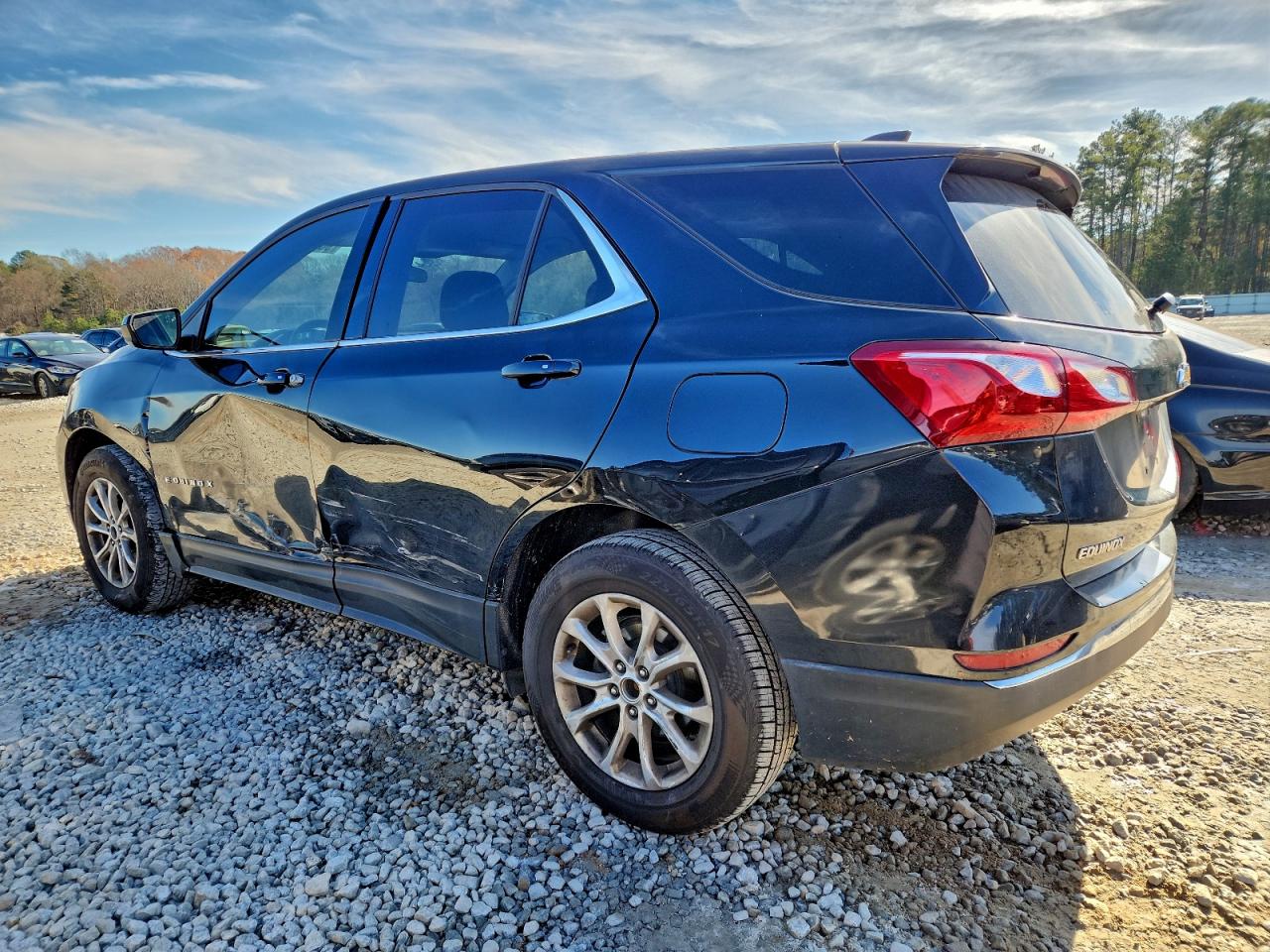 2019 CHEVROLET EQUINOX LT photo 2