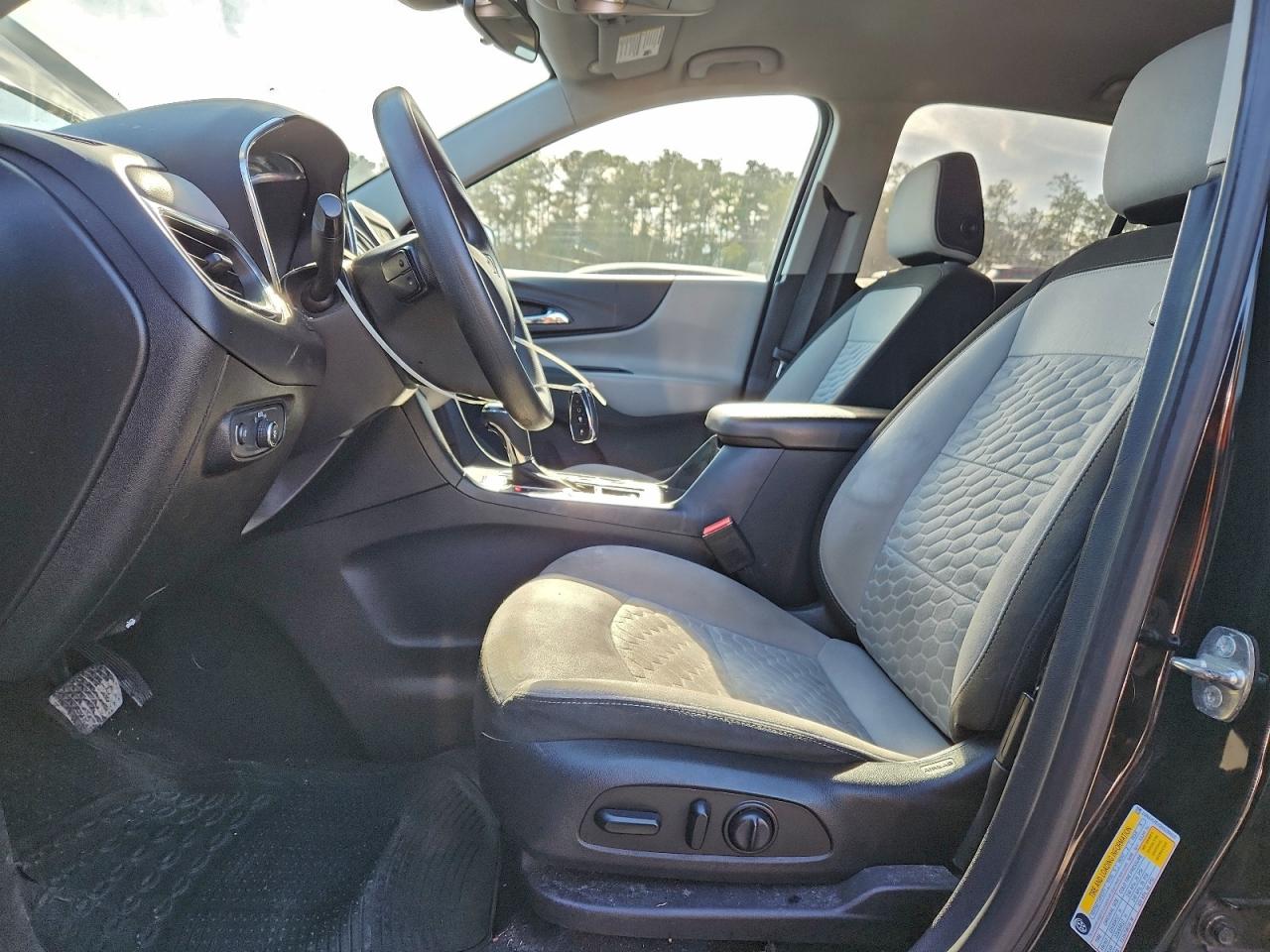 2019 CHEVROLET EQUINOX LT photo 7