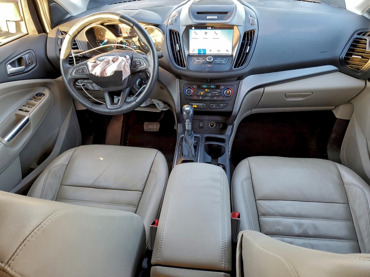 2017 FORD ESCAPE SE photo 15