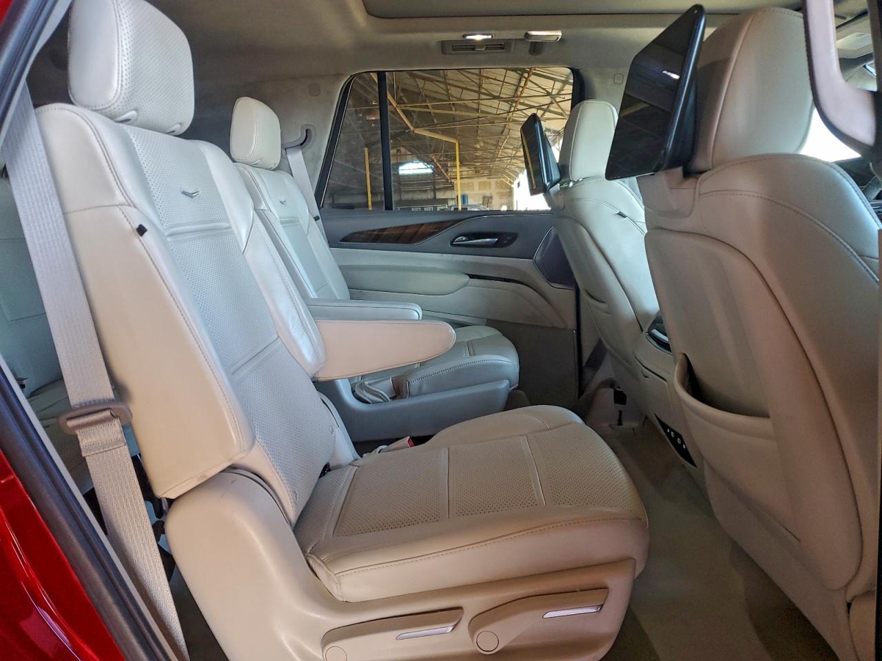 2024 CADILLAC ESCALADE SPORT PLATINUM photo 11