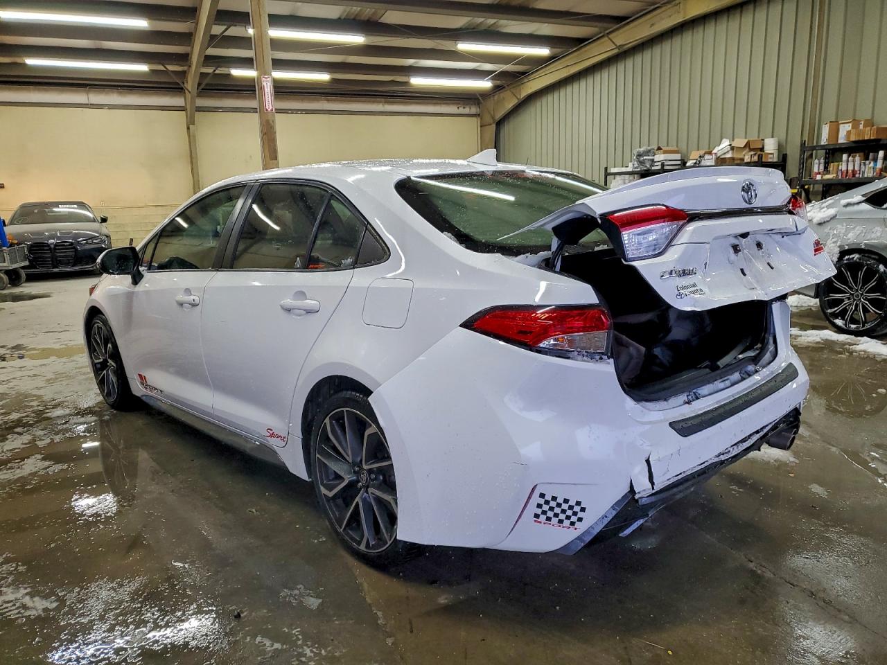 2020 TOYOTA COROLLA SE photo 2