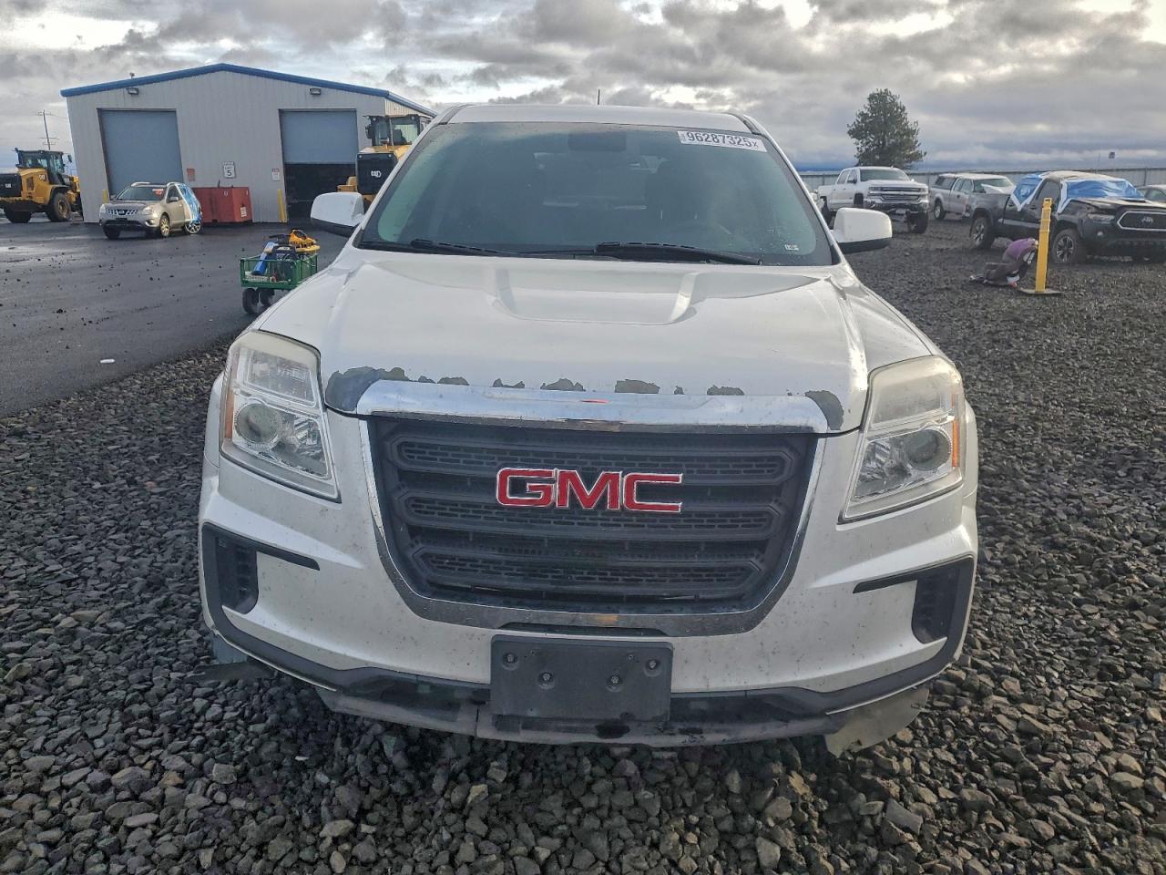 2017 GMC TERRAIN SLE photo 5