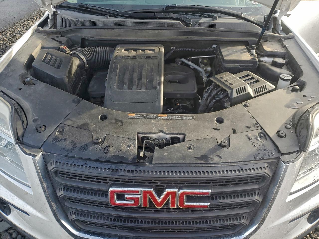 2017 GMC TERRAIN SLE photo 12