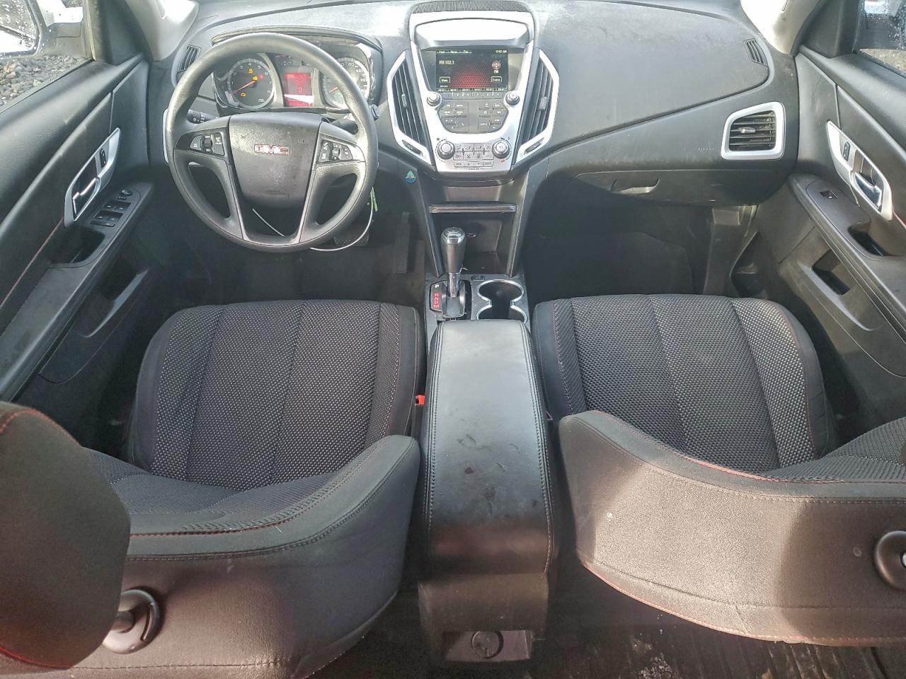 2017 GMC TERRAIN SLE photo 8