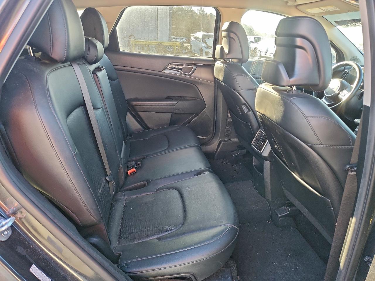 2023 KIA SPORTAGE EX photo 11