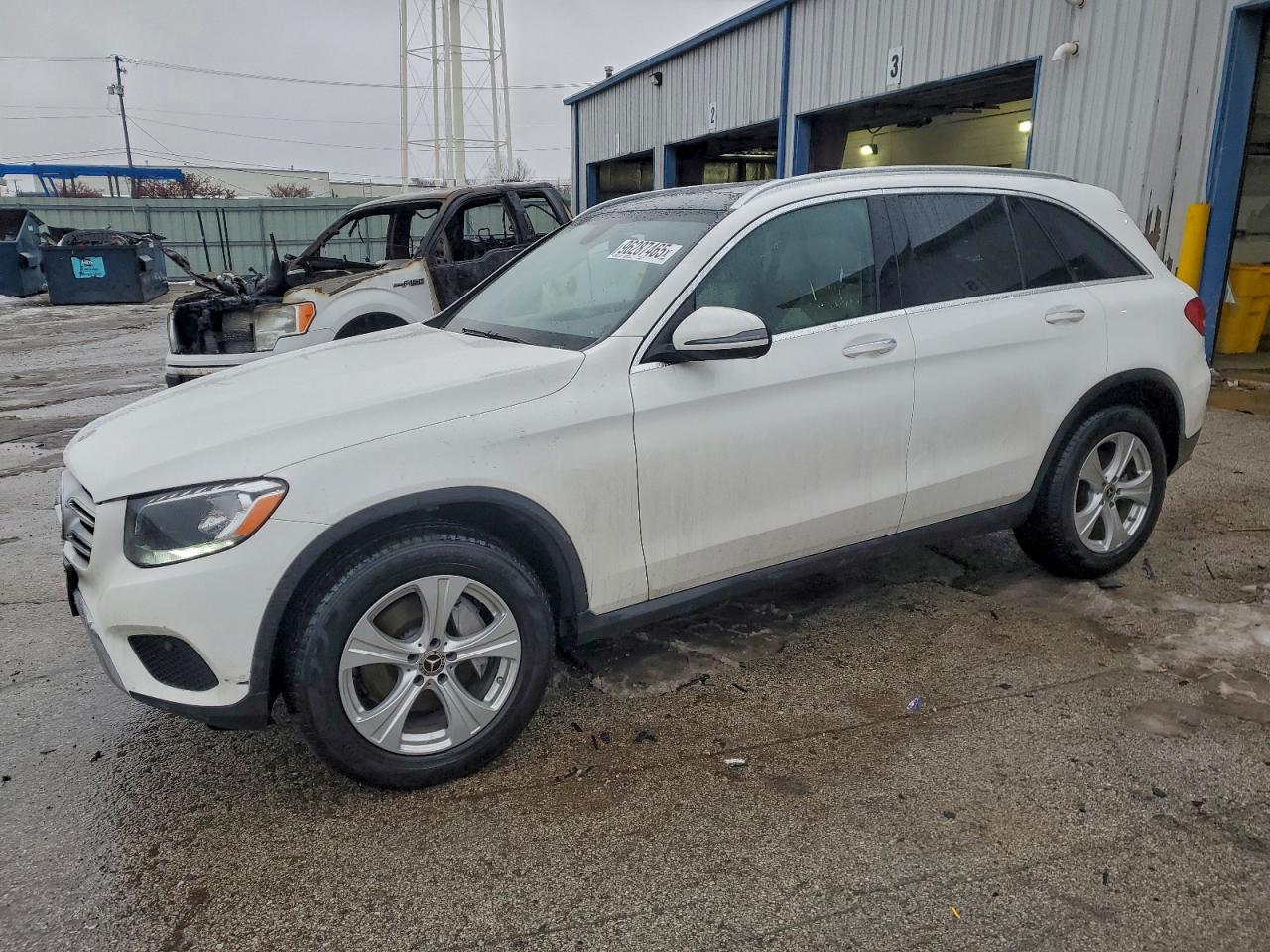 2018 MERCEDES-BENZ GLC