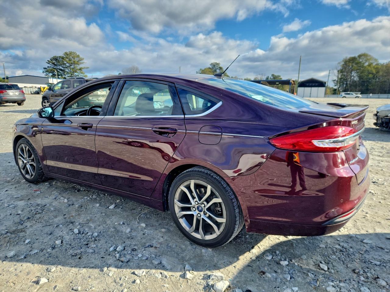 2017 FORD FUSION SE photo 2