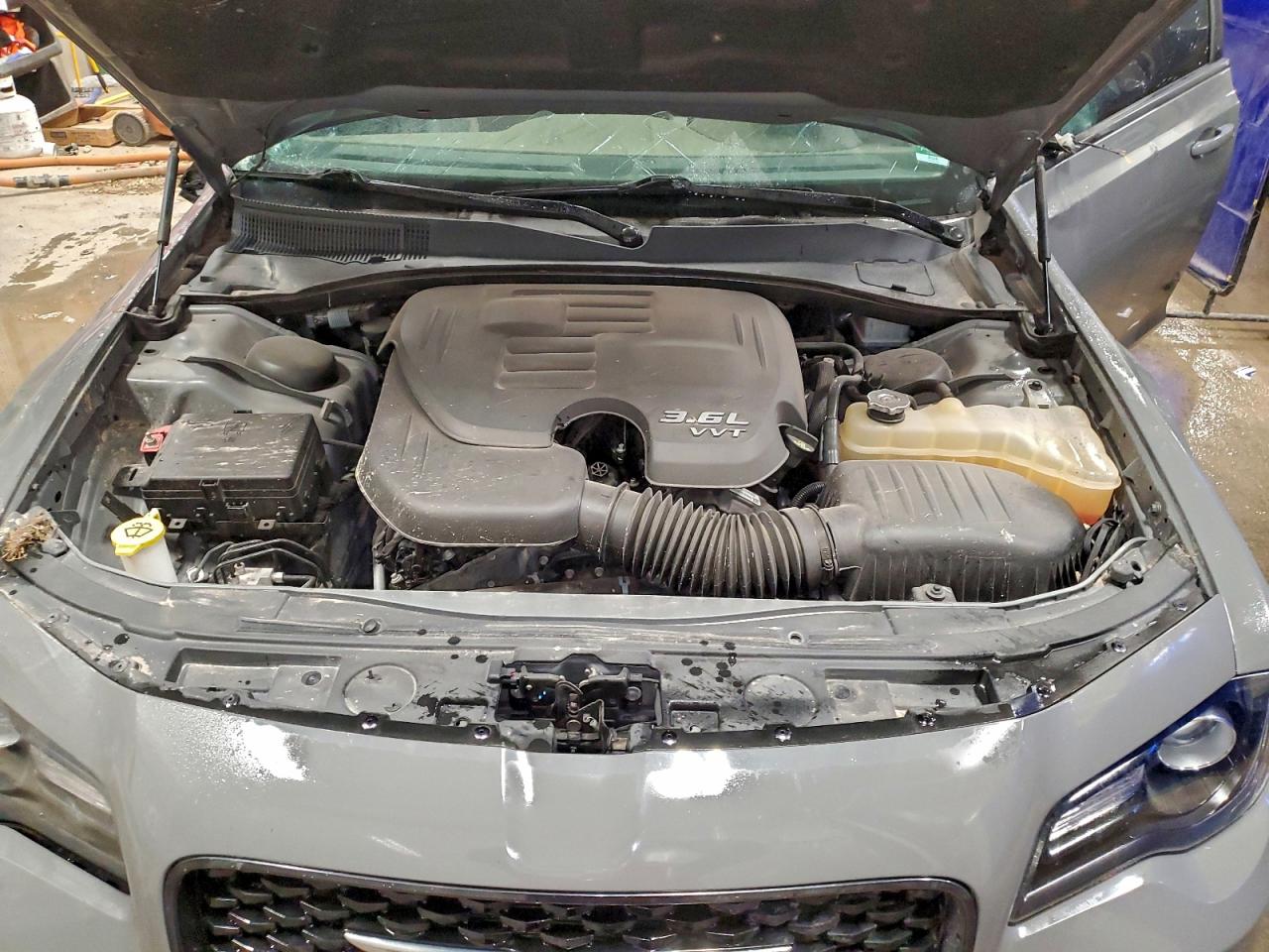 2018 CHRYSLER 300 S photo 21