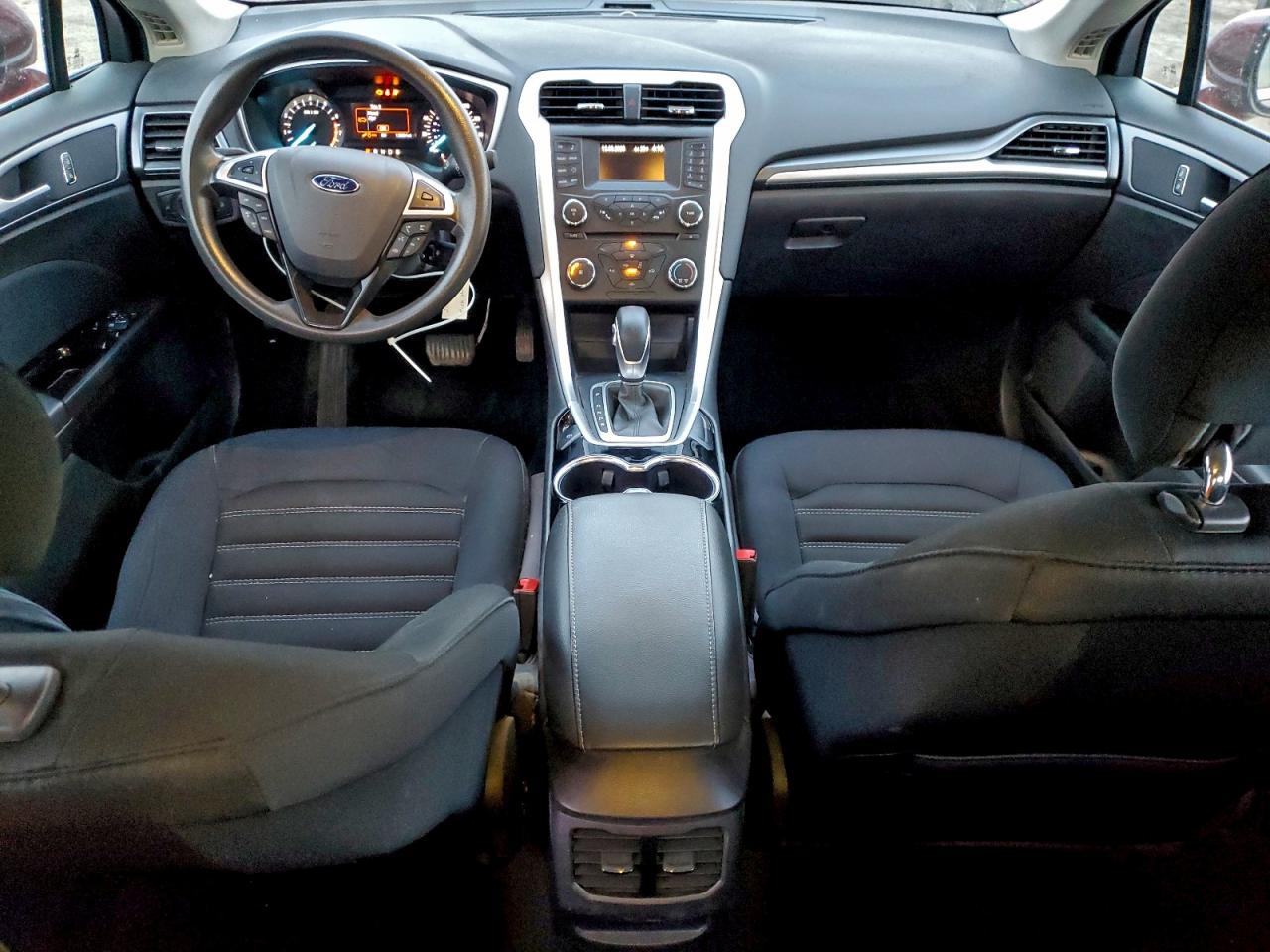 2014 FORD FUSION SE photo 8