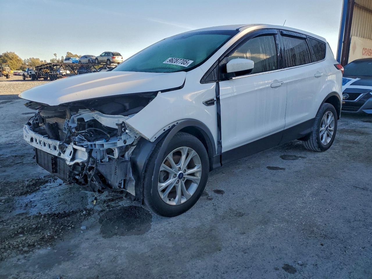 2019 FORD ESCAPE SE — FRONT END damage — photo 1