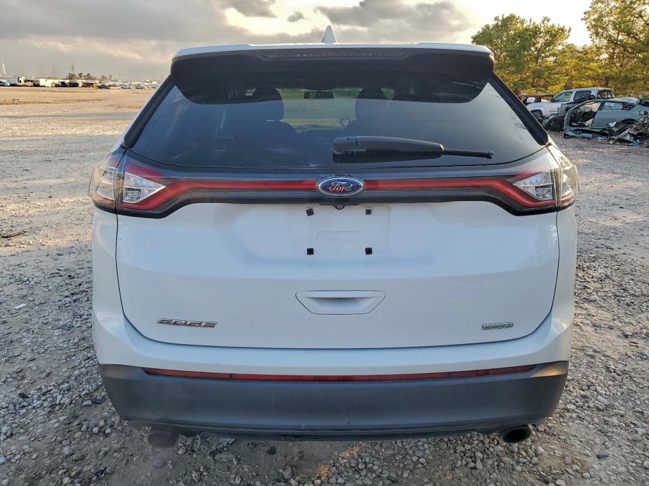 2015 FORD EDGE SE photo 6