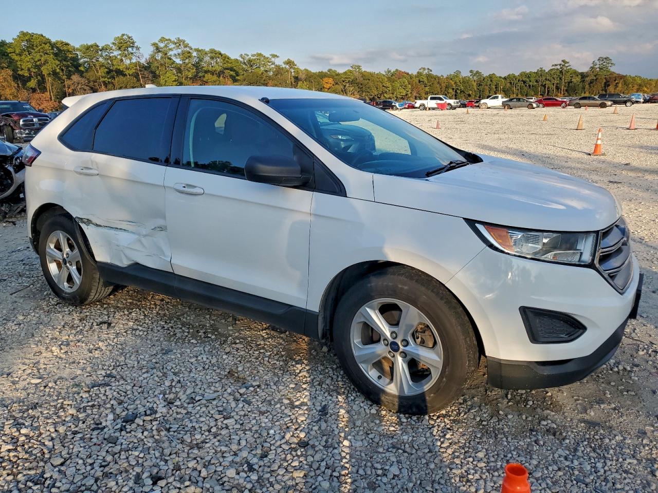 2015 FORD EDGE SE photo 4