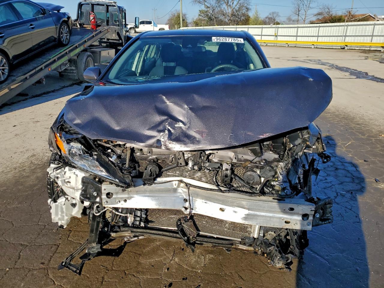 2020 TOYOTA CAMRY LE photo 5
