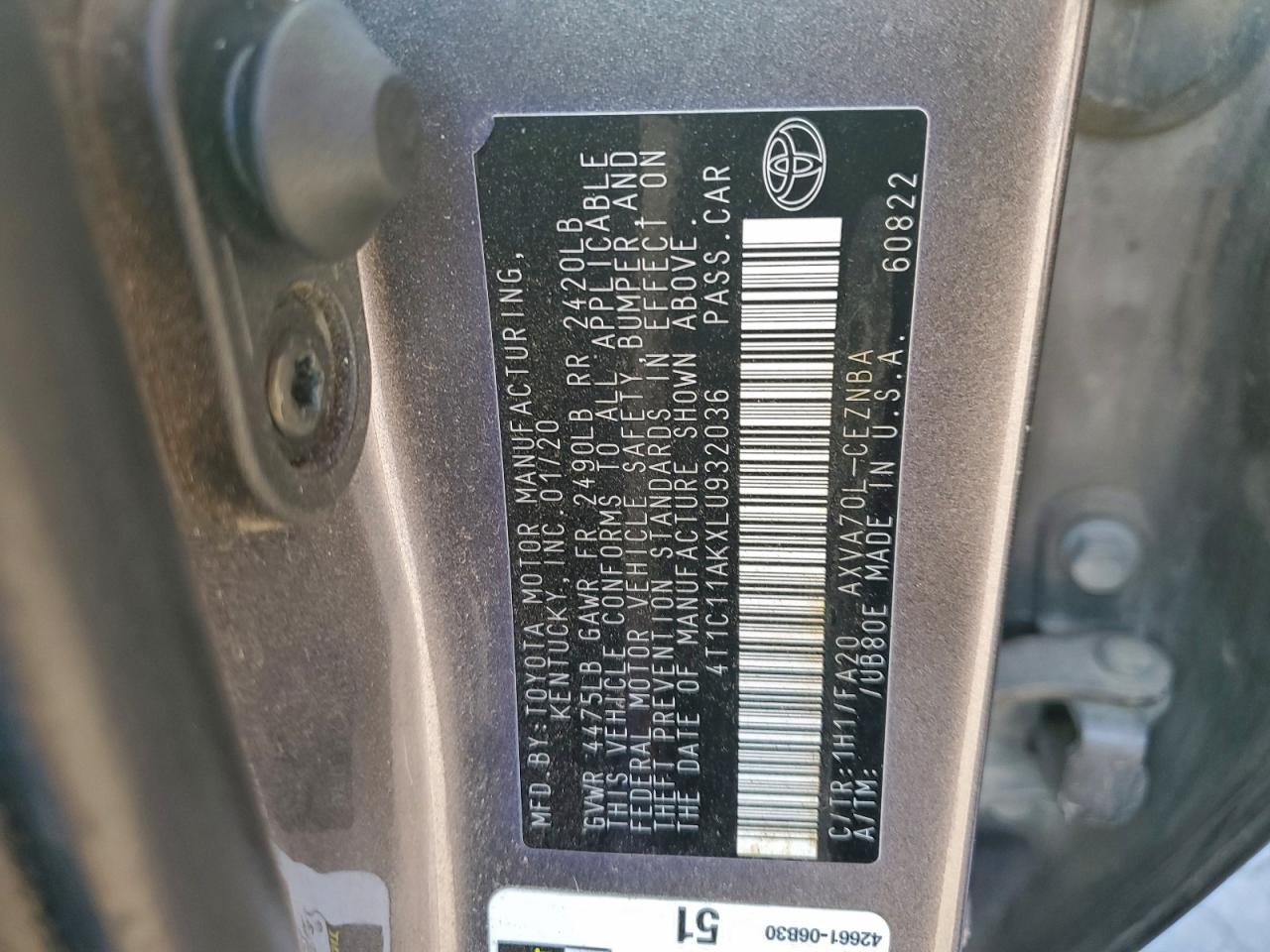 2020 TOYOTA CAMRY LE photo 13