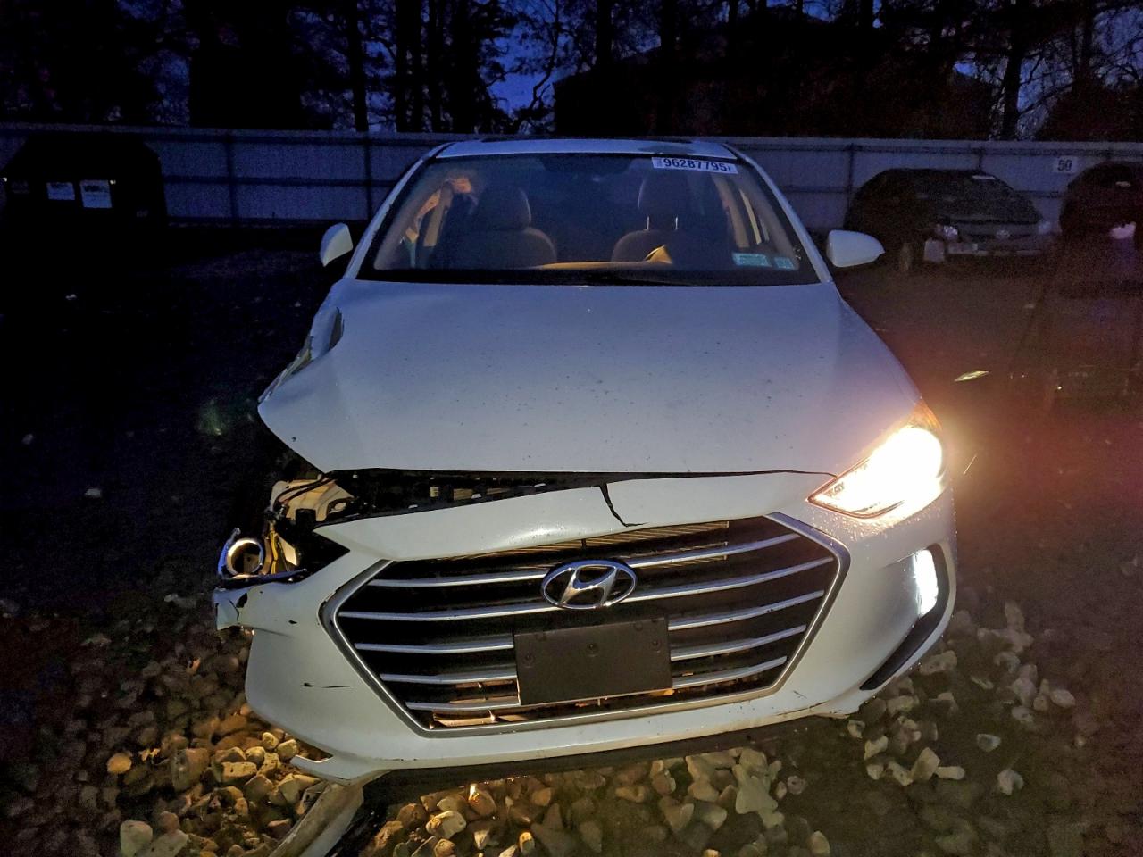 2018 HYUNDAI ELANTRA SEL photo 5