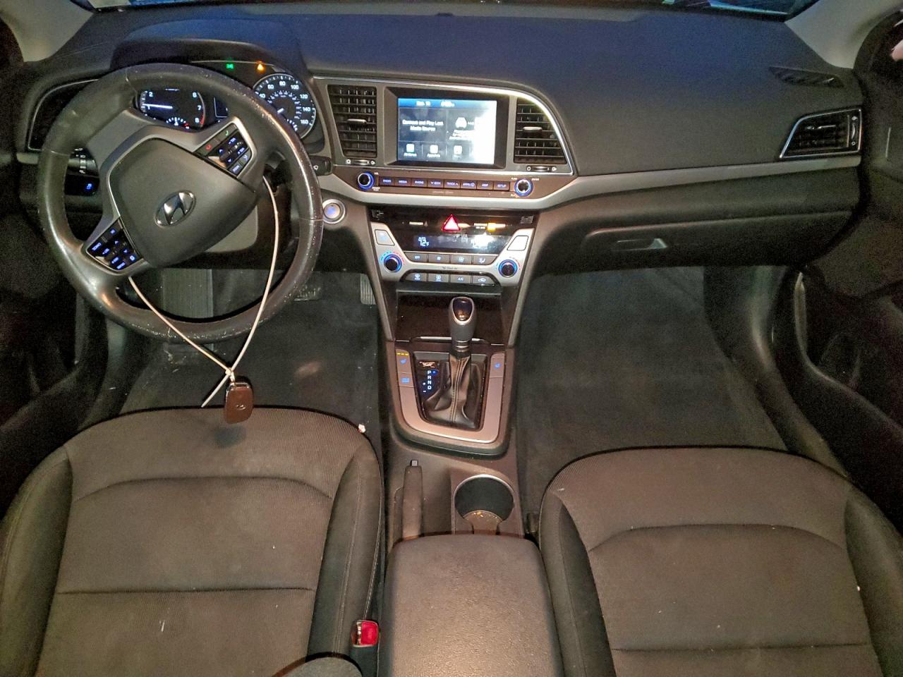 2018 HYUNDAI ELANTRA SEL photo 8