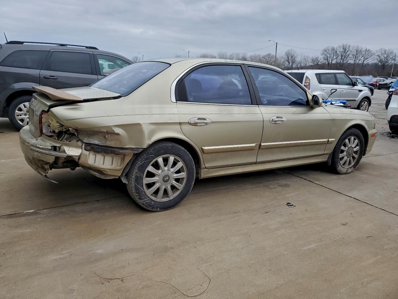 2004 HYUNDAI SONATA GLS photo 3