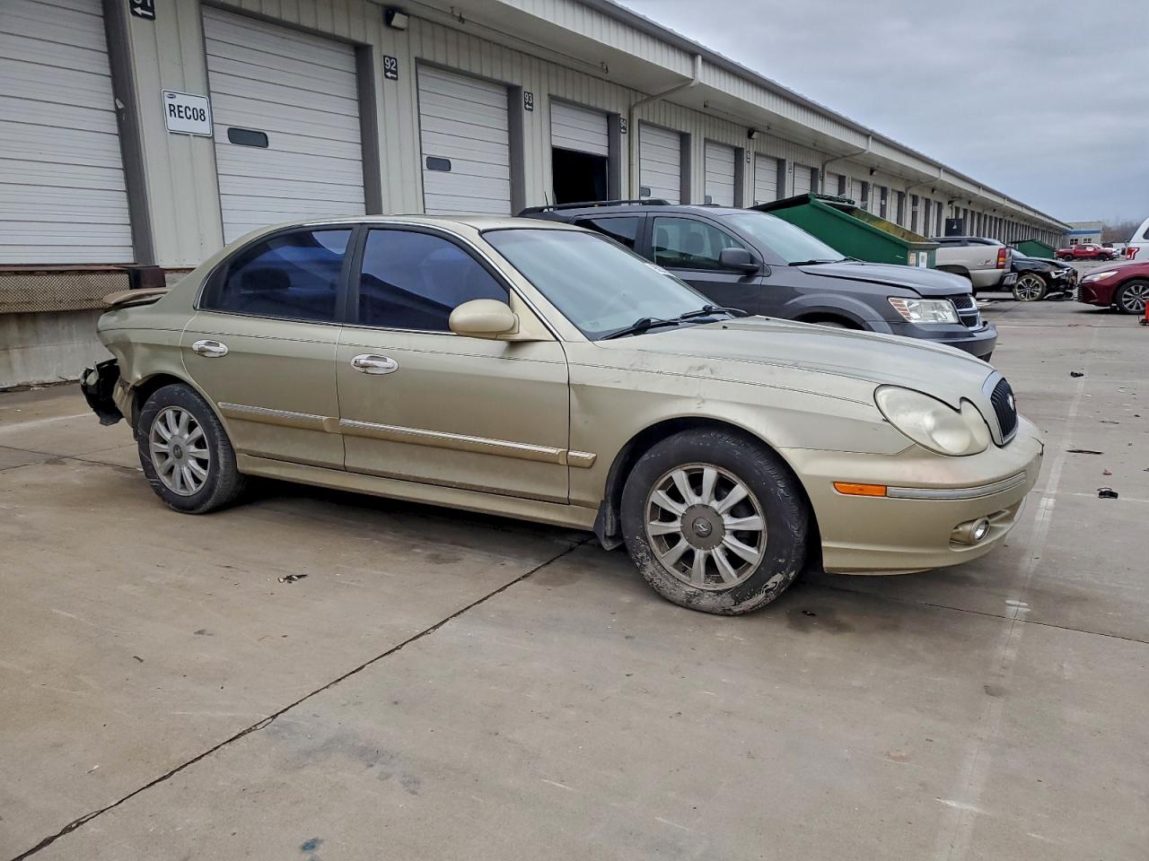 2004 HYUNDAI SONATA GLS photo 4