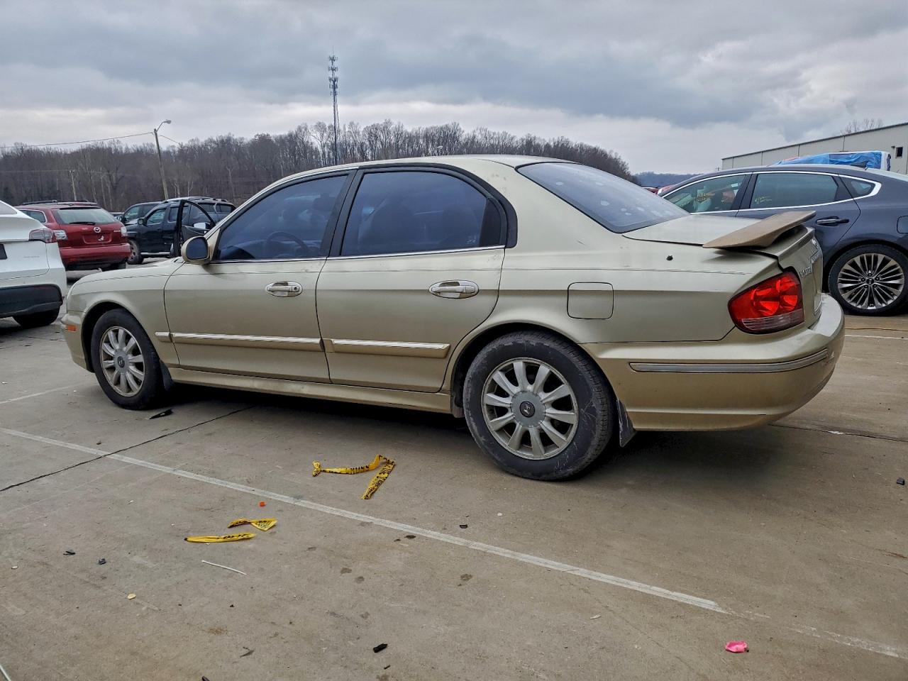 2004 HYUNDAI SONATA GLS photo 2