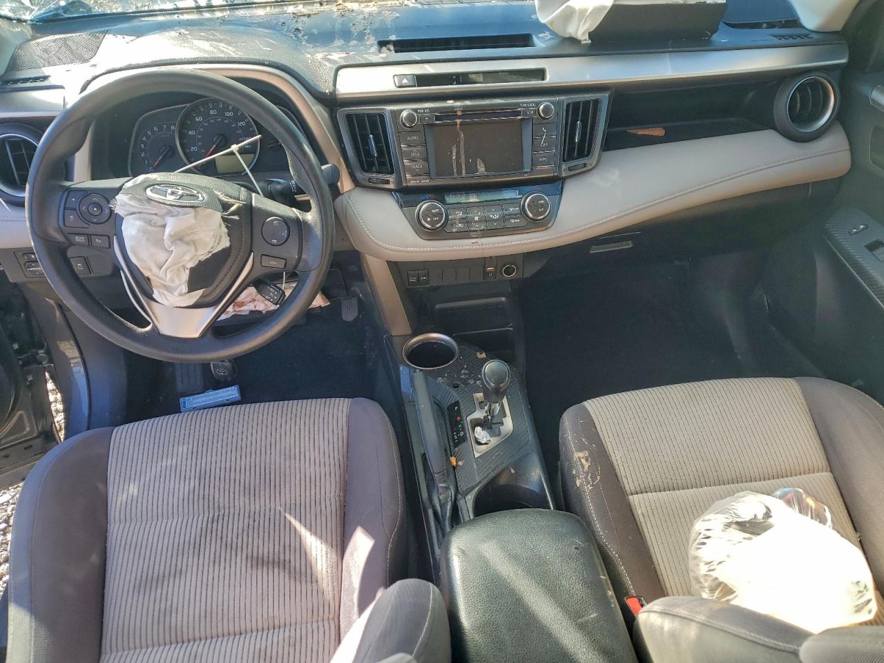 2013 TOYOTA RAV4 XLE photo 8