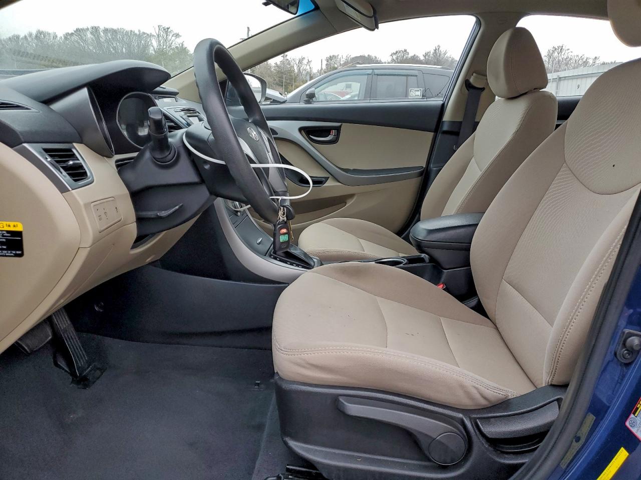 2016 HYUNDAI ELANTRA SE photo 7