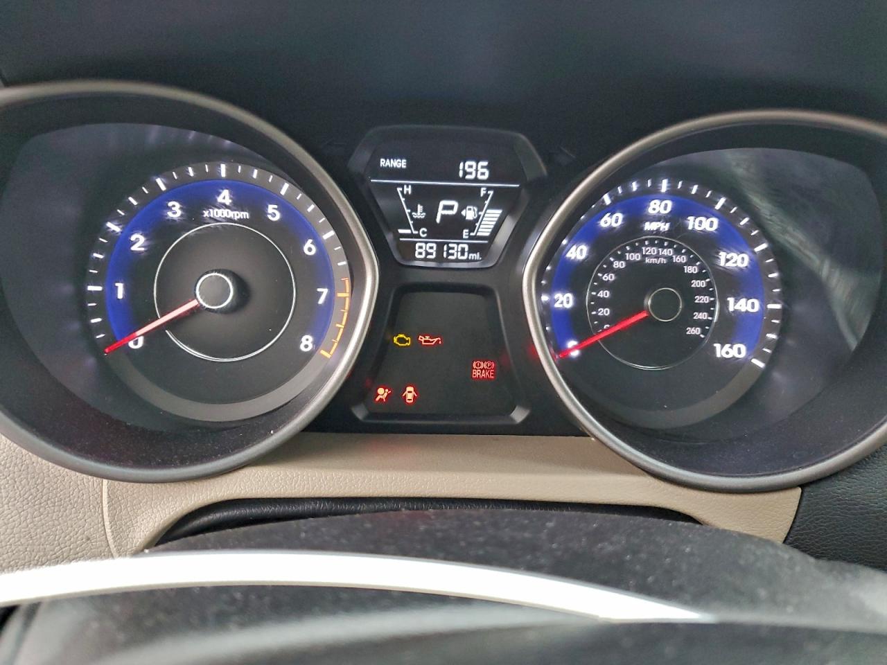 2016 HYUNDAI ELANTRA SE photo 9