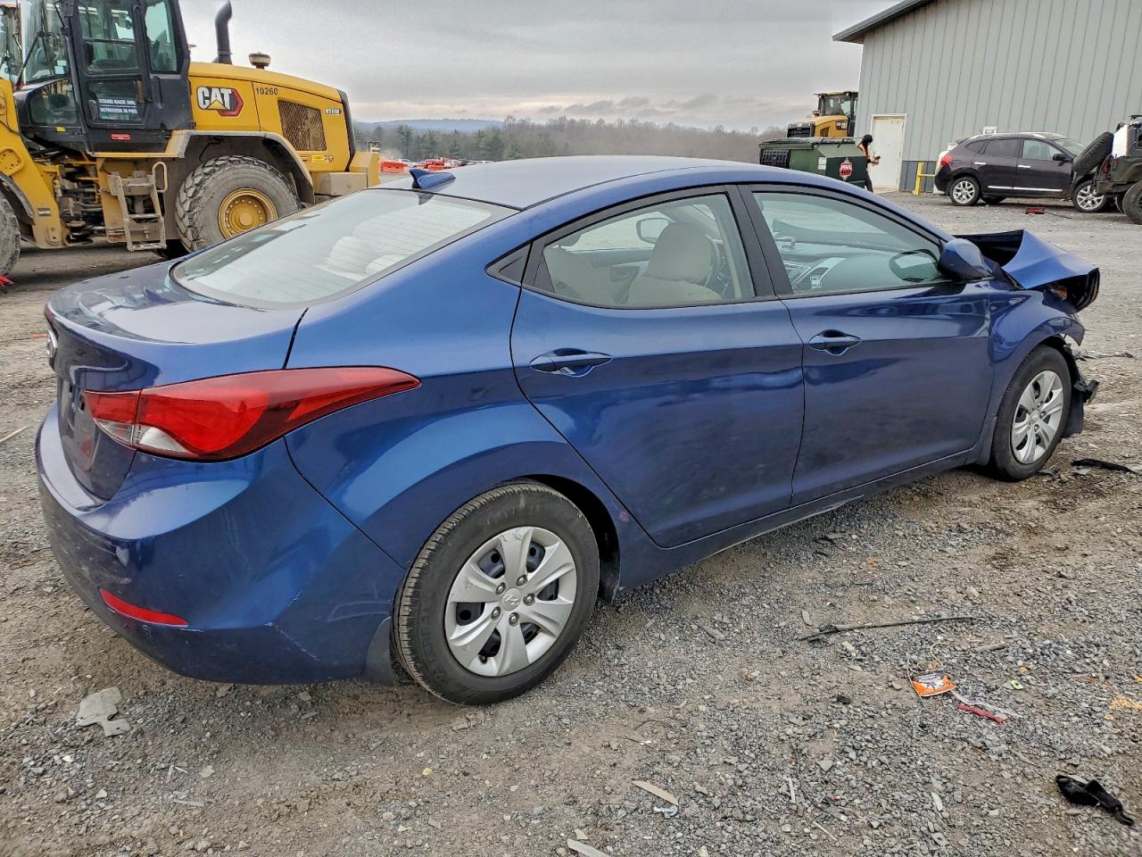2016 HYUNDAI ELANTRA SE photo 3