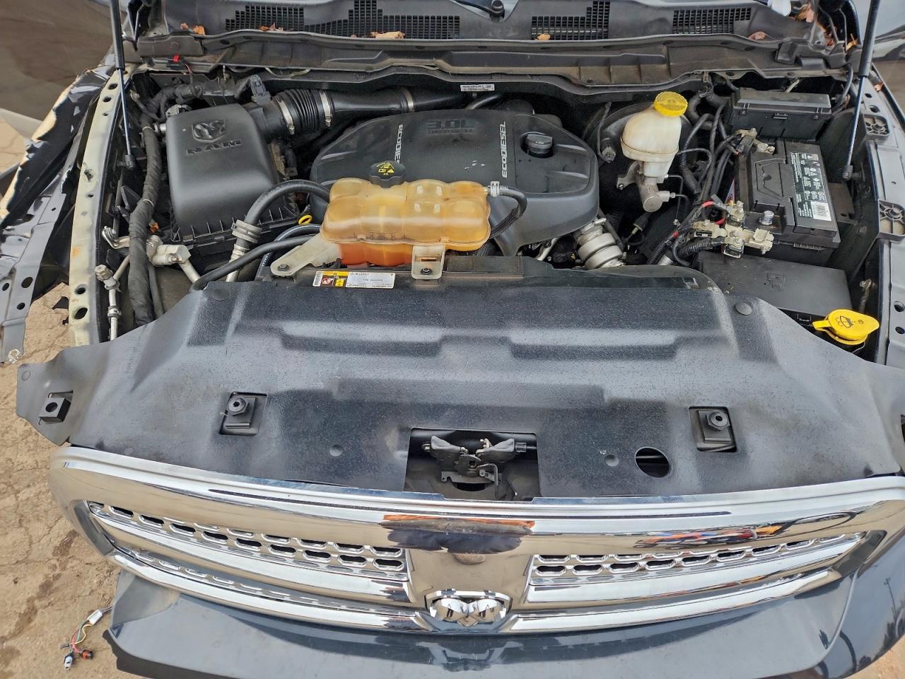2018 RAM 1500 LARAMIE photo 11