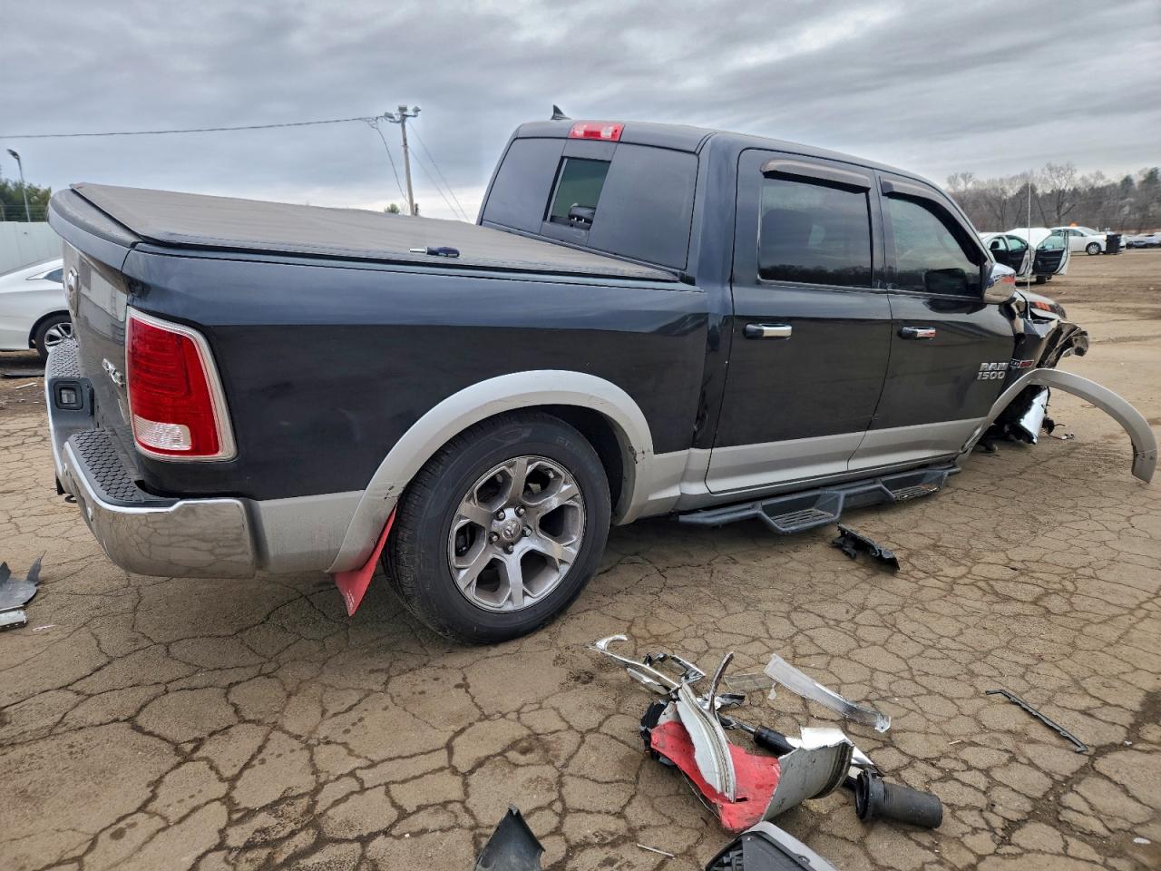 2018 RAM 1500 LARAMIE photo 3