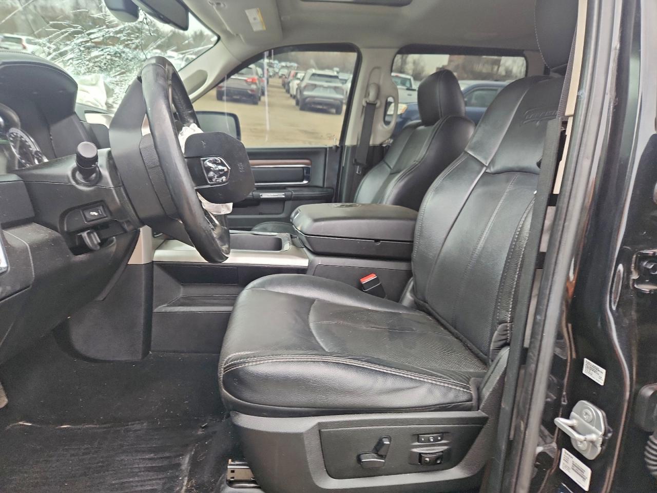 2018 RAM 1500 LARAMIE photo 7
