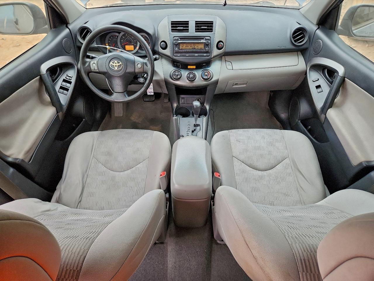 2012 TOYOTA RAV4 photo 8