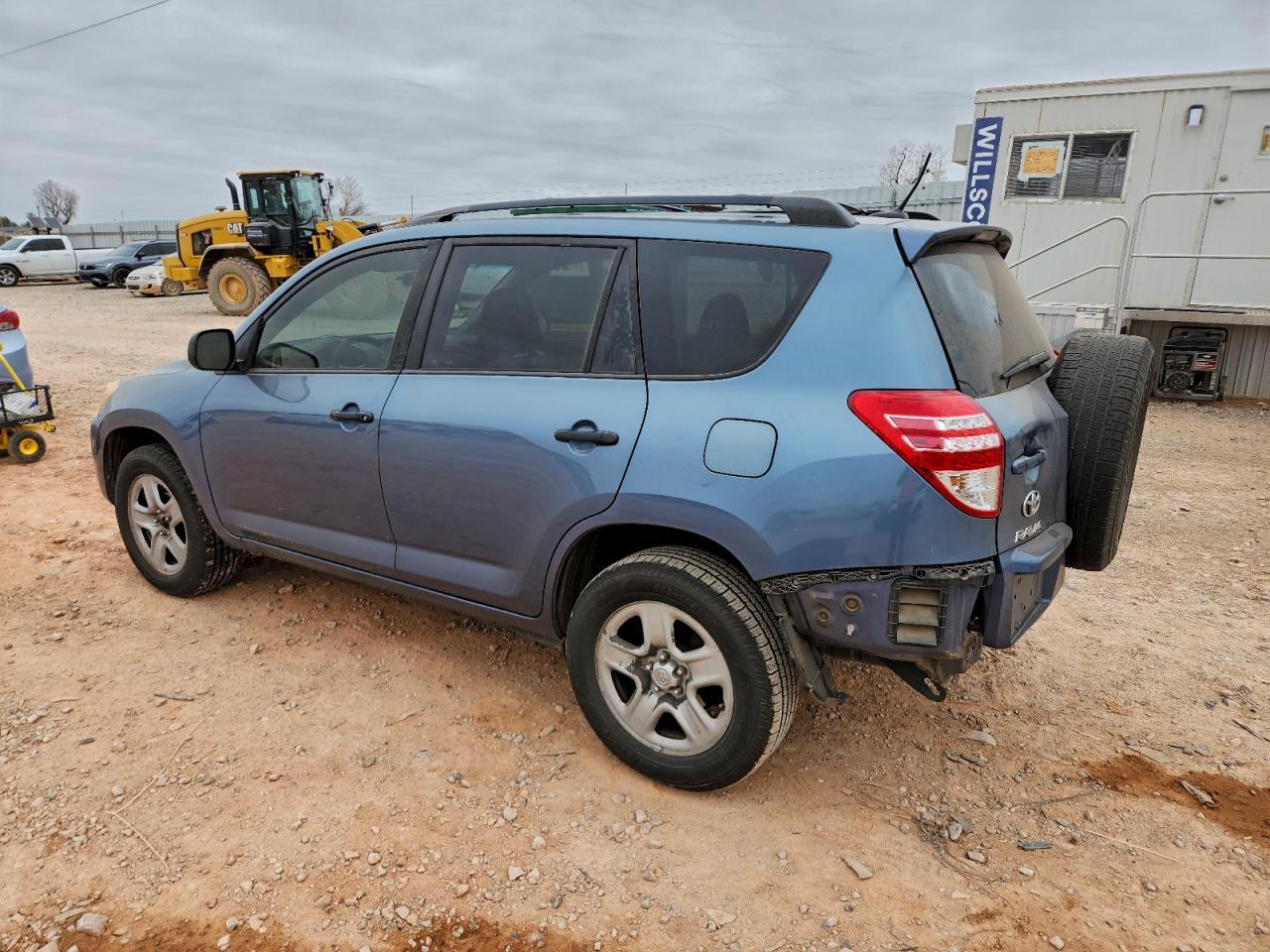 2012 TOYOTA RAV4 photo 2