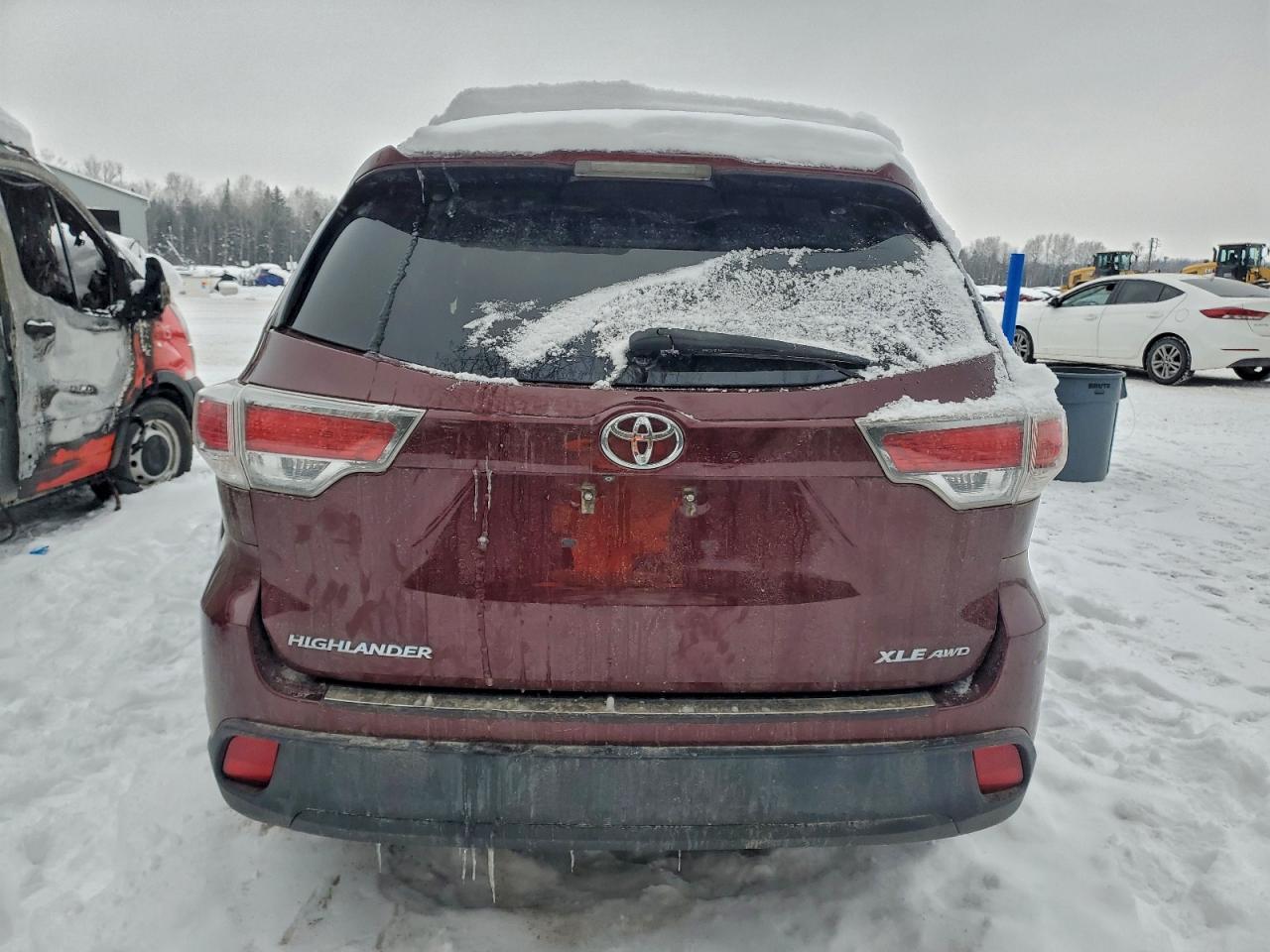 2016 TOYOTA HIGHLANDER XLE photo 6