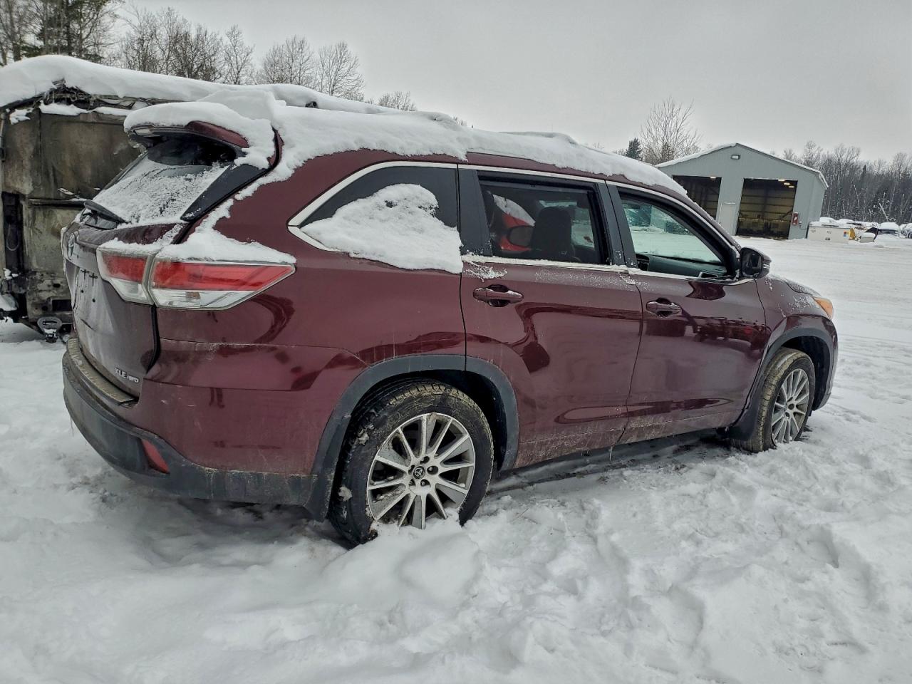 2016 TOYOTA HIGHLANDER XLE photo 3