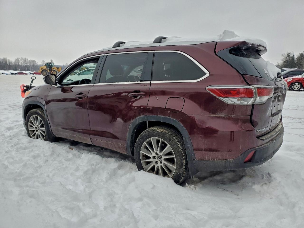 2016 TOYOTA HIGHLANDER XLE photo 2