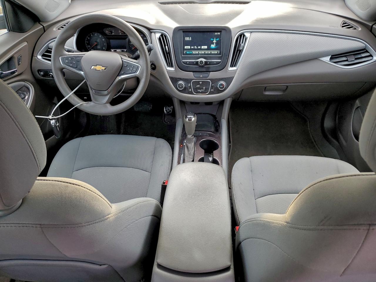 2017 CHEVROLET MALIBU LS photo 8