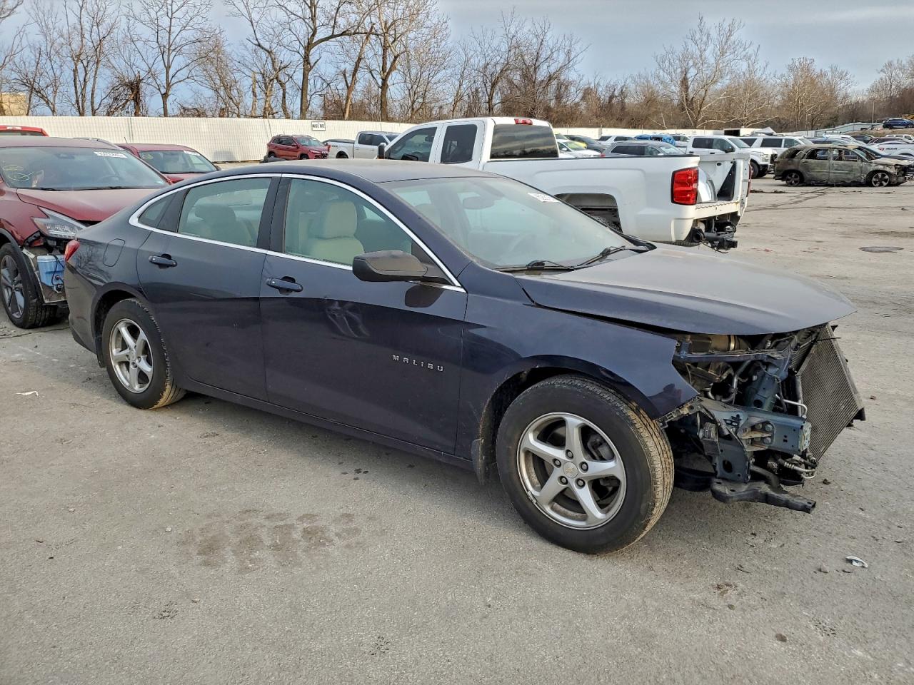 2017 CHEVROLET MALIBU LS photo 4