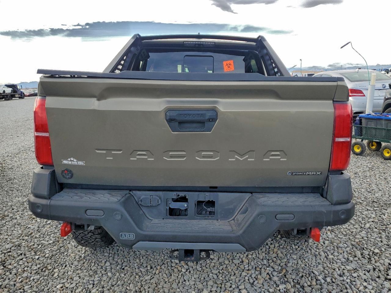 2025 TOYOTA TACOMA DOUBLE CAB photo 6