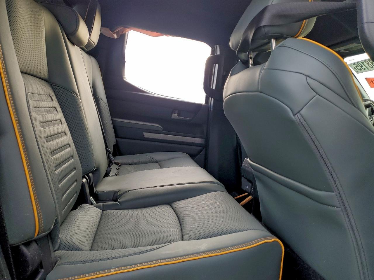 2025 TOYOTA TACOMA DOUBLE CAB photo 10