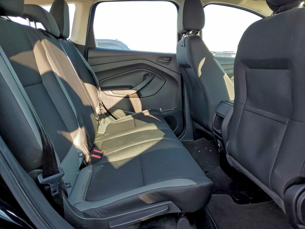 2016 FORD ESCAPE S photo 10