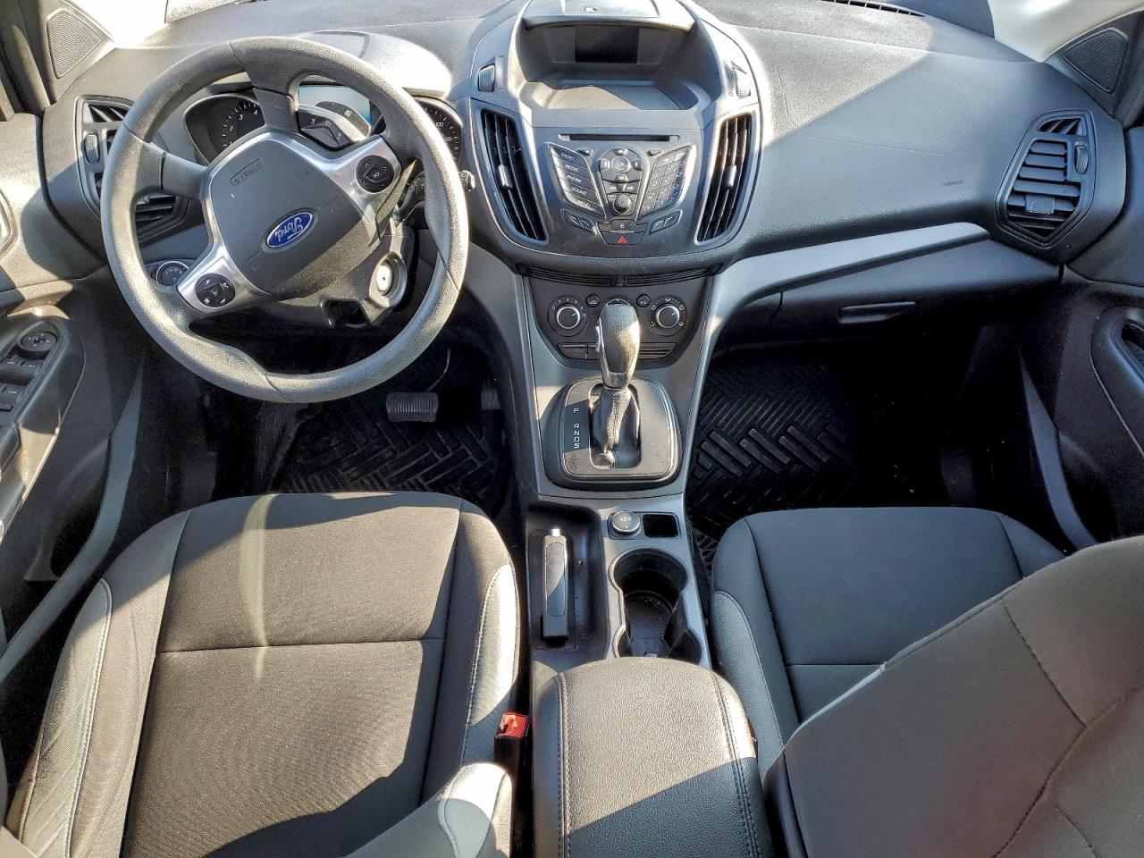 2016 FORD ESCAPE S photo 8