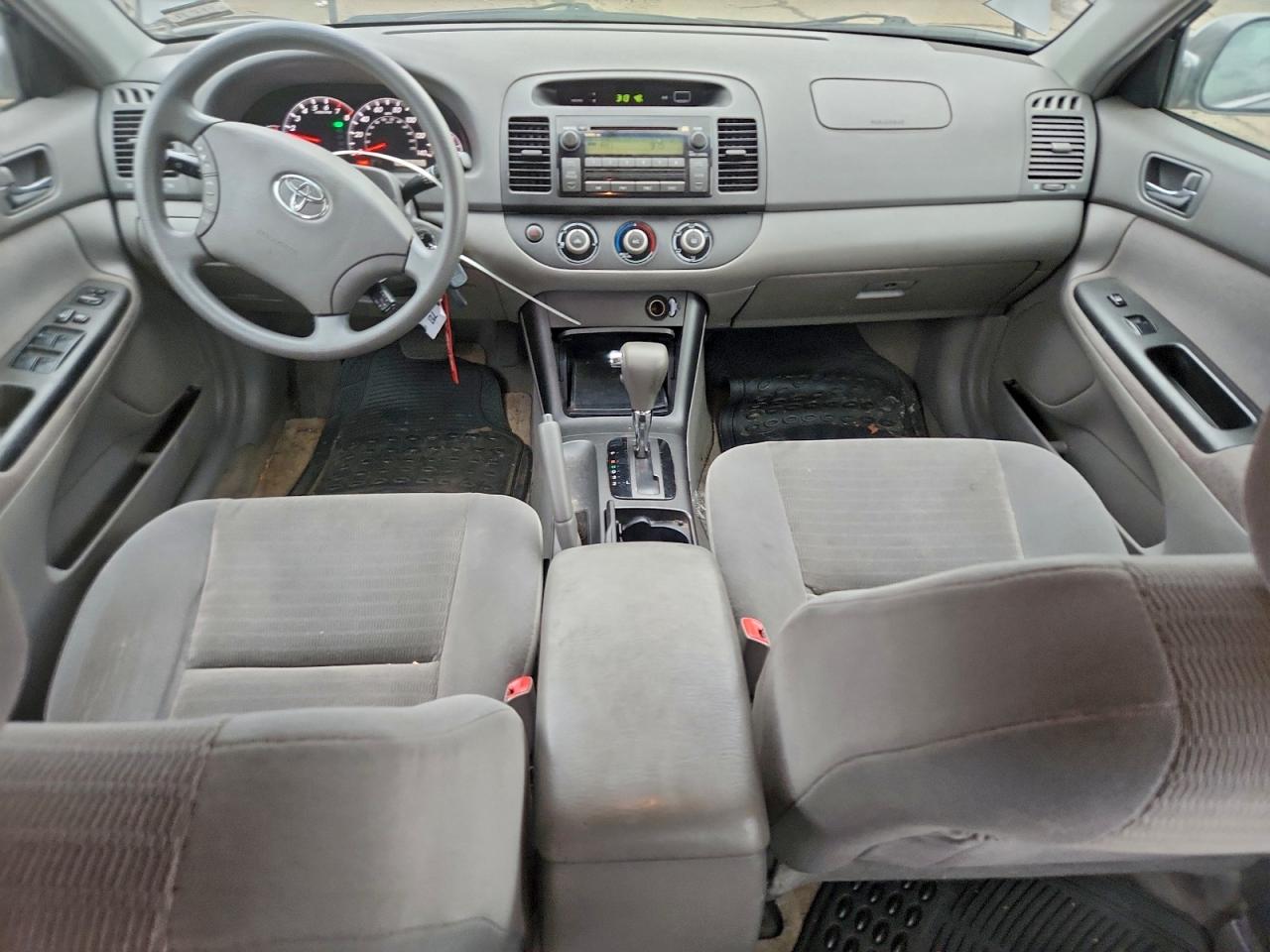 2005 TOYOTA CAMRY LE photo 8