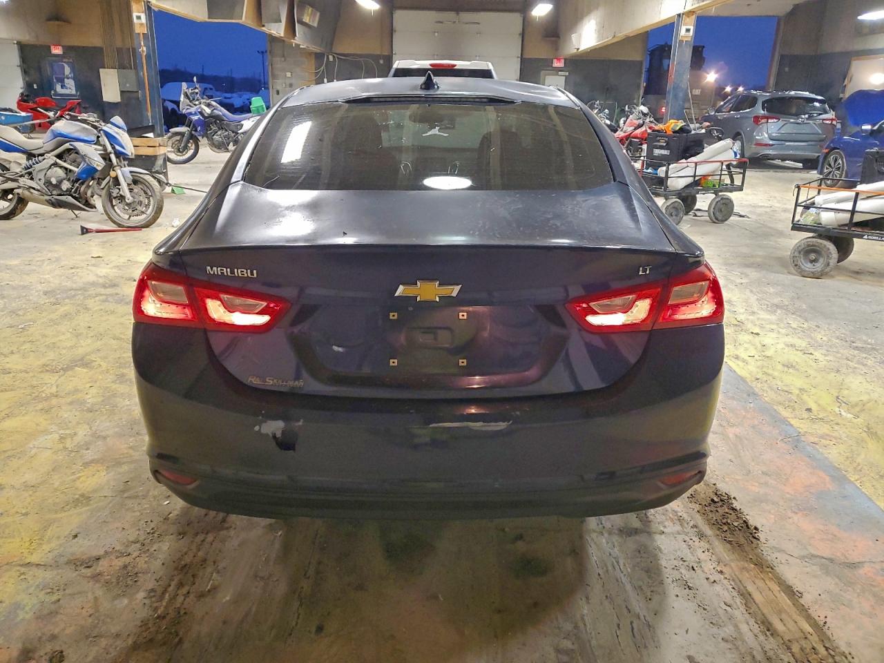 2016 CHEVROLET MALIBU LT photo 6